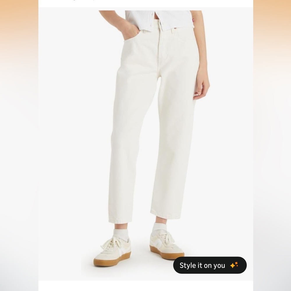 Levi’s 501 Crop in Ecru